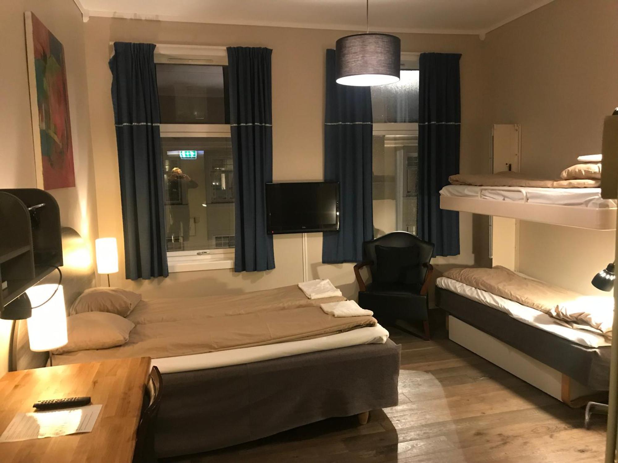Sjoglott Inn *